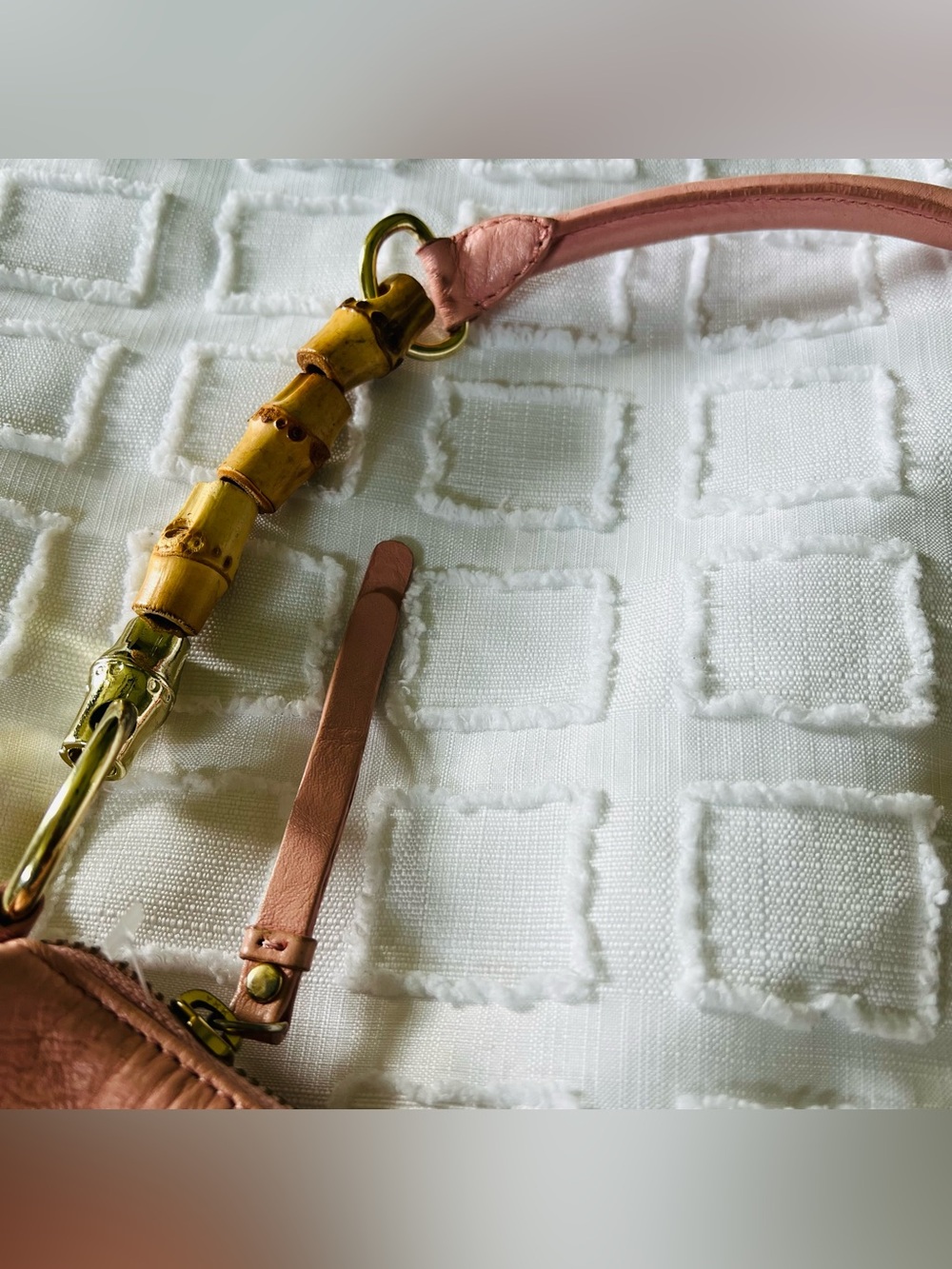 Banana Republic Vintage Salmon Pink Leather Y2K 2000 Bamboo Handle Shoulder Bag - Picture 4 of 16